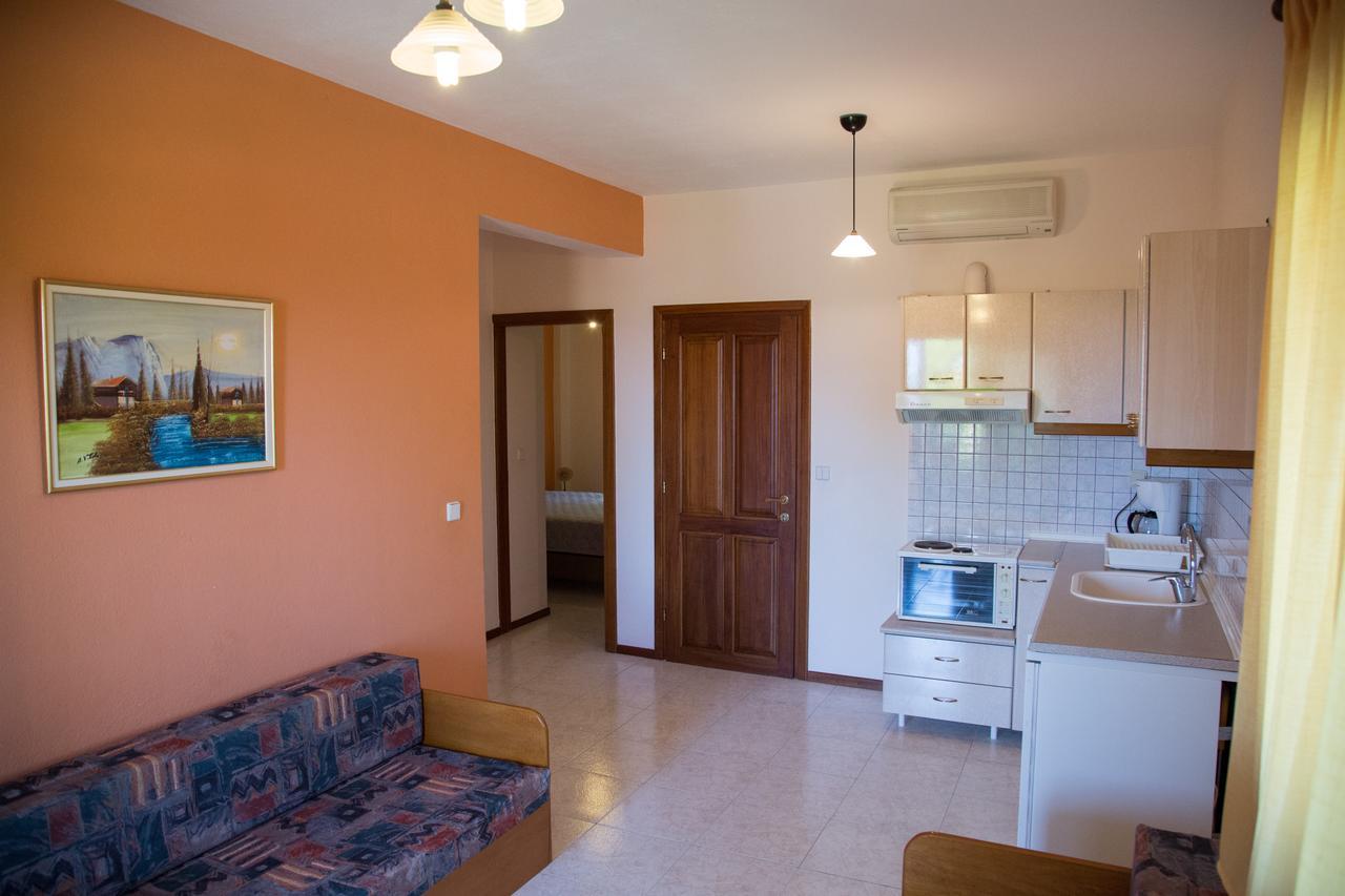 Elena Apartments & Studios วูร์วูรู ภายนอก รูปภาพ