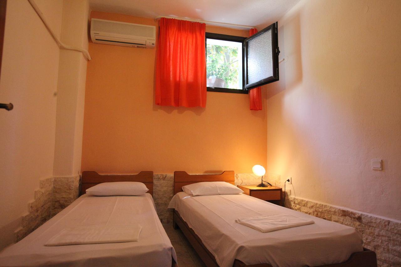 Elena Apartments & Studios วูร์วูรู ภายนอก รูปภาพ