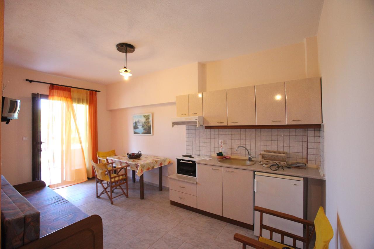 Elena Apartments & Studios วูร์วูรู ภายนอก รูปภาพ